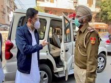 गृहमंत्री और एलजी आवास के बाहर प्रदर्शन से पहले ही हिरासत में लिए गए 'आप' विधायक राघव चड्ढा