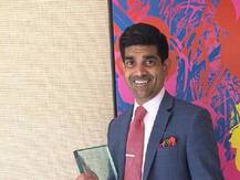 भारतवंशी अमेरिकी राहुल दुबे: जिनके लिए इंसान पर इंसान का भरोसा ही दुनिया का सबसे बड़ा कानून है