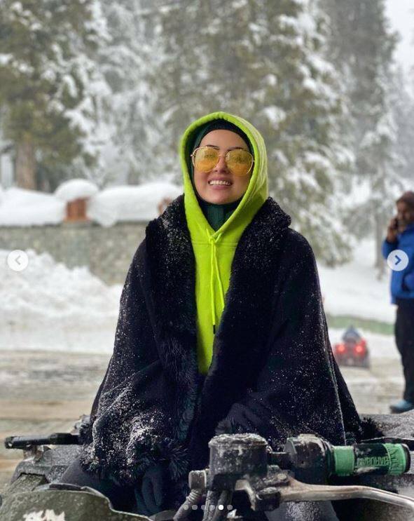 सभी तस्वीरें सना खान के इंस्टाग्राम अकाउंट से ली गई हैं.