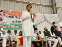 मध्य प्रदेश: कमलनाथ ने दिए राजनीति से संन्यास लेने के संकेत, समर्थकों के सामने कही ये बात