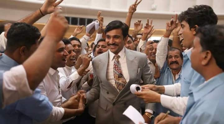 पत्रकार सुचेता दलाल और देबाषिश बासु की किताब पर आधारित 'स्कैम 1992: द हर्षद मेहता स्टोरी' को हंसल मेहता ने डायरेक्ट किया. इस सीरीज में प्रतीक गांधी और श्रेया धनवंतरी लीड रोल में थे. 