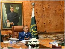 पाकिस्तान में रेप के दोषियों को मिलेगी नपुंसक बनाने की सजा, राष्ट्रपति ने लगाई कानून पर मुहर