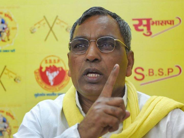 op rajbhar said bjp is conspiring to make poor to people राजभर का बड़ा आरोप, दलितों-अल्पसंख्यकों को कोरोना के नाम पर गरीब बनाने की कोशिश कर रही बीजेपी