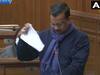 दिल्ली विधानसभा: केजरीवाल समेत 4 विधायकों ने फाड़ी कृषि कानून की प्रति, BJP ने पूछा दिल्ली में किसानों को किसान होने का दर्जा क्यों नहीं?