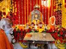 राम मंदिर निर्माण के लिए 5 करोड़ परिवारों से धन की मांग करेंगे VHP कार्यकर्ता, जानें- रामविलास दास वेदांती ने क्या कहा