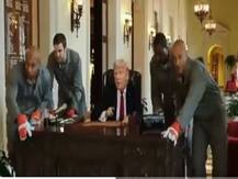 Viral Video: डोनाल्ड ट्रंप को ओवल ऑफिस से बाहर निकालने को लेकर बना स्पूफ, आप भी देखें