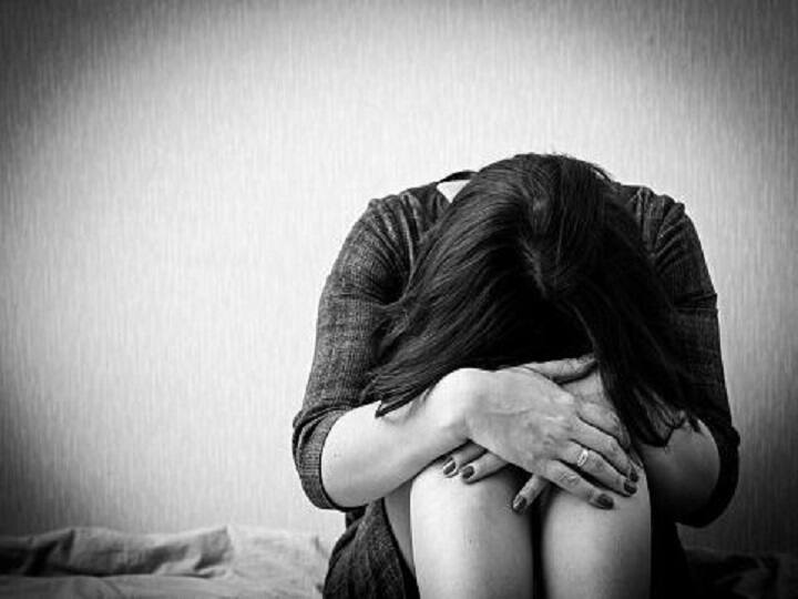 मलयालम अभिनेत्री ने मॉल में लगाया दुर्व्यवहार का आरोप, बोलीं- दो लड़कों ने हाथ छूआ और पीछा किया Kerala Actress accused two people of harassing investigation started in the case मलयालम अभिनेत्री ने मॉल में लगाया दुर्व्यवहार का आरोप, बोलीं- दो लड़कों ने हाथ छूआ और पीछा किया