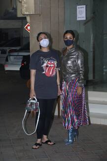 In Pics: देर रात हॉट अंदाज में प्रेग्नेंट बेबो के साथ दिखी मलाइका अरोड़ा, यहां देखिए ग्लैमरस तस्वीरें