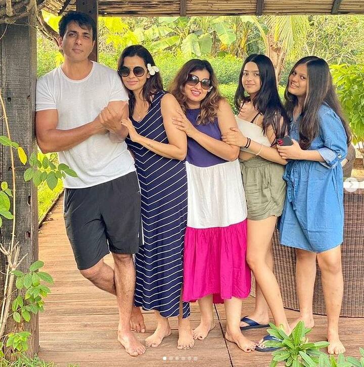 बता दें कि सोनू इन दिनों अपने बचपन के दौस्त के विला पर छुट्टियां इंजॉय कर रहे हैं. ये विला अलीबाग में है.