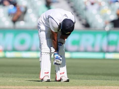 Shami Injury Update: शमी की चोट पर विराट कोहली ने तोड़ी चुप्पी, दिया यह बयान Shami Injury Update: शमी की चोट पर विराट कोहली ने तोड़ी चुप्पी, दिया यह बयान