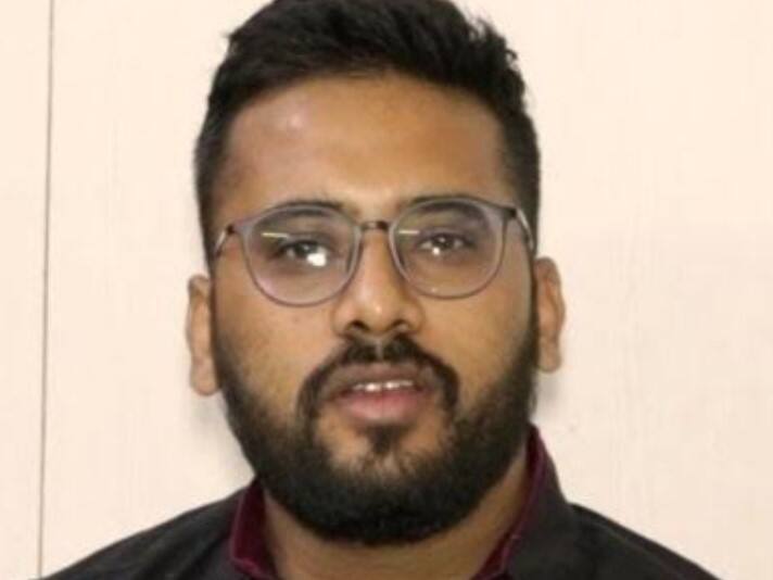 Success Story Of IAS Topper Lodha Shrenik IAS Success Story: एक एवरेज स्टूडेंट से डॉक्टर और फिर UPSC टॉपर, कैसा रहा लोढ़ा श्रेनिक का यह सफर, जानें