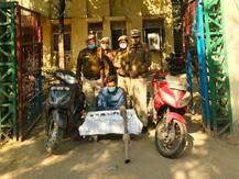 दिल्ली पुलिस ने गाड़ियों के साइलेंसर चोरी करने वाले गिरोह का किया पर्दाफाश, चोरी की वजह जान रह जाएंगे हैरान