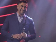 Flyx Filmfare OTT Awards 2020: अमित साध को मिला बेस्ट सपोर्टिंग एक्टर का अवार्ड, फैंस का इस अंदाज में जताया आभार