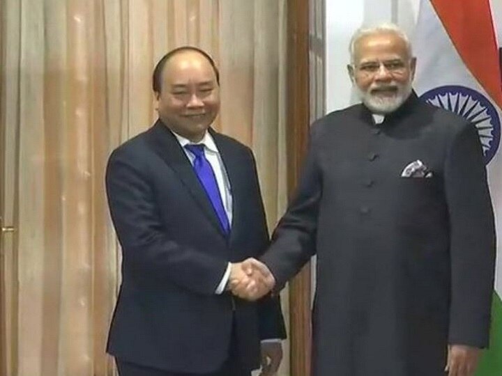 Prime Minister Narendra Modi will hold a meeting with PM of Vietnam Nguyen Xuan Phuc today पीएम मोदी आज वियतनाम के पीएम के साथ डिजिटल सम्मेलन में लेंगे हिस्सा, कई अहम समझौते होने की संभावना
