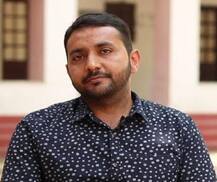 IAS Success Story: साइंटिस्ट से UPSC टॉपर बनने में सुशील को लगे पांच साल पर नहीं मानी हार, क्या था उनके धैर्य का राज़? जानें