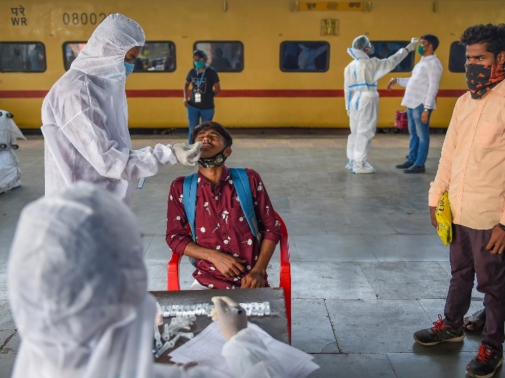 New COVID Strain: mutation of Coronavirus seen in the United Kingdom has not been seen in India says government New COVID Strain: ब्रिटेन में तेजी से फैल रहा कोरोना का नया स्ट्रेन भारत में अब तक नहीं मिला- सरकार