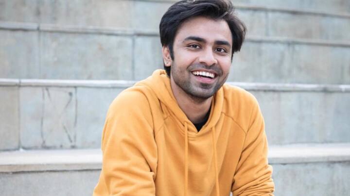 जितेंद्र कुमार: आईआईटी खड़गपुर से ग्रेजुएशन के बाद जितेंद्र मनोरंजन जगत में जगह बनाने के लिए आ गए. कुछ वेब शो के जरिए जितेंद्र उर्फ जीतू भैया चर्चा में आए और फिर शुभ मंगल ज्यादा सावधान में आयुष्मान खुराना के अपोजिट कास्ट होकर उन्होंने धमाल मचा दिया. हाल ही में वेब सीरीज पंचायत के लिए बेस्ट एक्टर का अवॉर्ड जीतने के बाद उन्होंने साबित कर दिया कि वह लंबी रेस का घोड़ा हैं. (Pic credit: instagram)