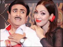 Taarak Mehta Ka Ooltah Chashmah के जेठालाल और बबीता जी रियल लाइफ में है काफी अमीर, इतने करोड़ के हैं मालिक