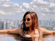 Madalsa Sharma की पूल में चिल करती तस्वीर हुई वायरल, फैन ने कहा - जानलेवा