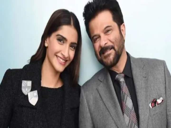 Anil Kapoor के लिए उनकी बेटी Sonam Kapoor ने लिखा बहुत प्यारा सा नोट, सोशल मीडिया पर किया शेयर Sonam Kapoor wrote a cute note for her father Anil Kapoor Anil Kapoor के लिए उनकी बेटी Sonam Kapoor ने लिखा बहुत प्यारा सा नोट, सोशल मीडिया पर किया शेयर