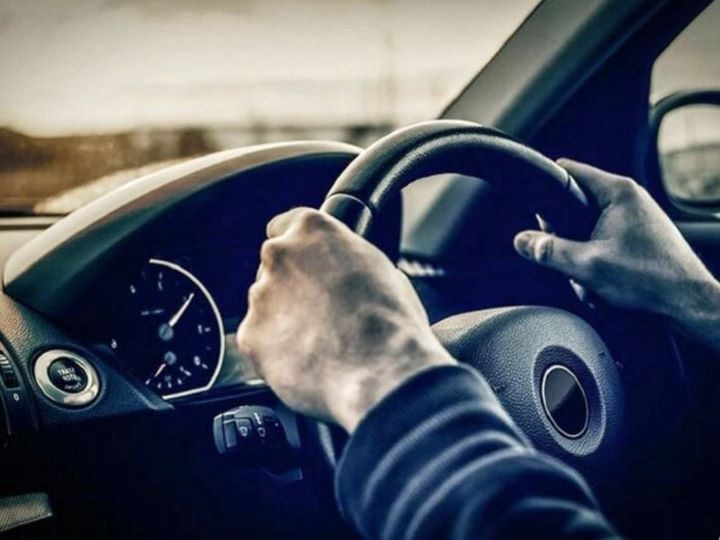 Driving Tips: Follow these 10 tips while driving a car, there will never be any difficulty Driving Tips: कार चलाते समय इन 10 टिप्स को करें फॉलो, नहीं होगी कभी कोई मुश्किल