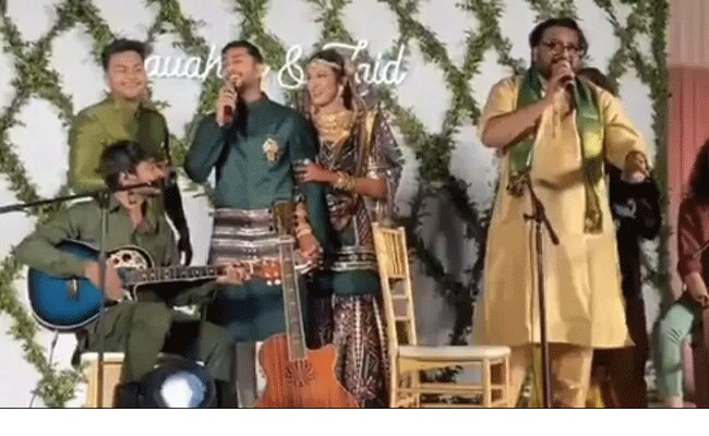 Ismail Darbar sang tadap tadap ke song in sangeet ceremony of Gauhar Khan and Zaid, video goes viral गौहर-ज़ैद के संगीत में इस्माइल दरबार ने गाया ऐसा गाना, लोगों ने पूछा शादी है या तलाक! खूब वायरल हो रहा है वीडियो