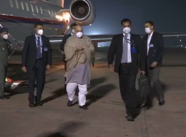 असम: देर रात गुवाहाटी पहुंचे गृह मंत्री अमित शाह, चुनाव पूर्व तैयारियों का लेंगे जायजा Home Minister Amit Shah to start 2-day visit to Assam Manipur from Saturday असम: देर रात गुवाहाटी पहुंचे गृह मंत्री अमित शाह, चुनाव पूर्व तैयारियों का लेंगे जायजा