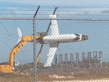 Viral Video:  JCB की मदद से शख्स ने विमान को 360 डिग्री के एंगल पर घुमाया, देखें वीडियो