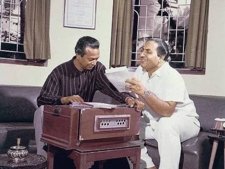 तमाम सुपरहिट गाने देकर नौशाद अली ने भारतीय सिनेमा को दिलाई अलग पहचान, पढ़ें कैसे हासिल किया ये मुकाम Naushad Ali gave a distinct identity to Indian cinema by giving all super hit songs तमाम सुपरहिट गाने देकर नौशाद अली ने भारतीय सिनेमा को दिलाई अलग पहचान, पढ़ें कैसे हासिल किया ये मुकाम