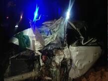 भदोही: घने कोहरे के कारण टैंकर से भिड़ी कार, दो लोगों की मौत, तीन घायल