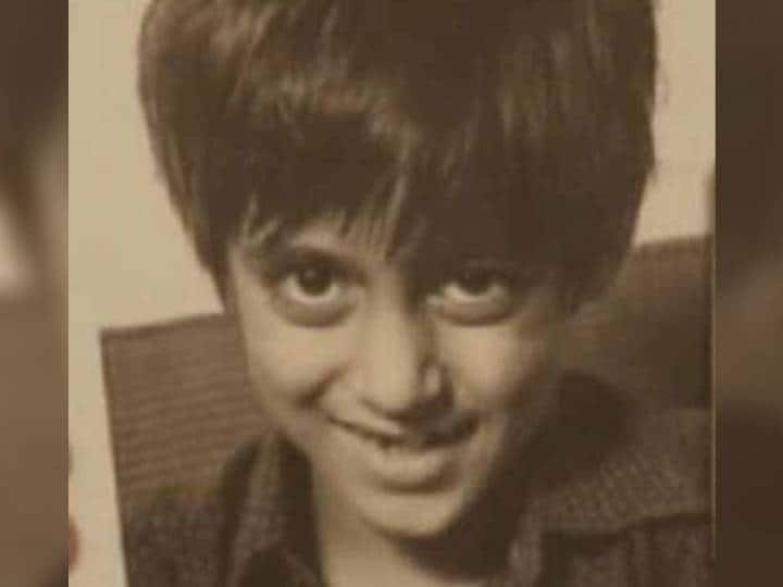 सलमान खान का जन्म मध्यप्रदेश के इंदौर में हुआ 27 दिसंबर 1955 को हुआ. उनका पूरा नाम अब्दुल सलीम सलमान खान है. 