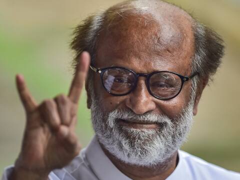 सुपरस्टार रजनीकांत को अस्पताल से मिली छुट्टी, ब्लड प्रेशर की शिकायत के बाद हुए थे भर्ती सुपरस्टार रजनीकांत को अस्पताल से मिली छुट्टी, ब्लड प्रेशर की शिकायत के बाद हुए थे भर्ती
