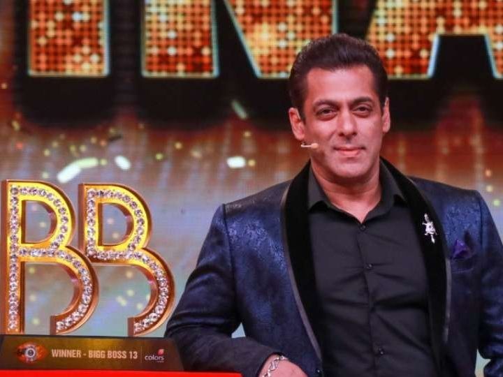 Bigg Boss 14: Jasmine Bhasin exited the show, Salman Khan becomes emotional, watch video Bigg Boss 14: शो से बाहर हुईं जैस्मिन भसीन, तो इमोशनल हो गए सलमान खान, देखें वीडियो