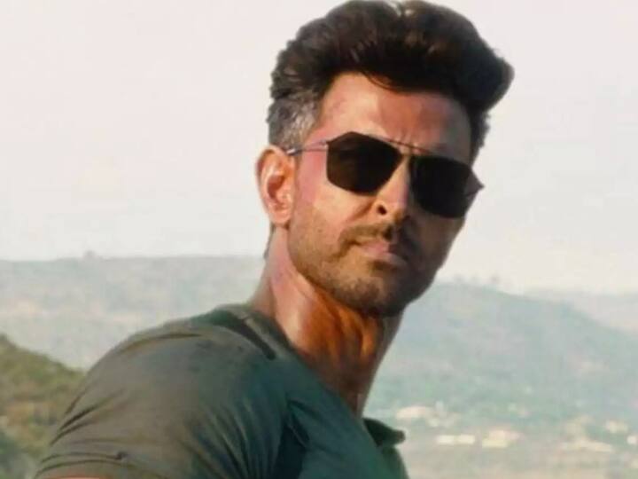  वैसे इस प्रोजेक्ट के अलावा ऋतिक तमिल फिल्म विक्रम वेधा के हिंदी रीमेक में भी नजर आ सकते हैं. पहले इस फिल्म में आमिर खान नज़र आ सकते थे लेकिन 'लाल सिंह चड्ढा' की शूटिंग के कारण उन्होंने इस प्रोजेक्ट को मना कर दिया. इस फिल्म में सैफ अली खान भी नज़र आएंगे.  