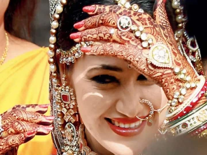 'Taarak Mehta Ka...' की ‘दयाबेन’ के ये हैं रियल लाइफ पति, किसी फिल्मी स्टोरी से कम नहीं दोनों की लव स्टोरी Taarak Mehta Ka Ooltah Chashmah Dayaben has her husband in real life, no less in a film story, these two love stories 'Taarak Mehta Ka...' की ‘दयाबेन’ के ये हैं रियल लाइफ पति, किसी फिल्मी स्टोरी से कम नहीं दोनों की लव स्टोरी