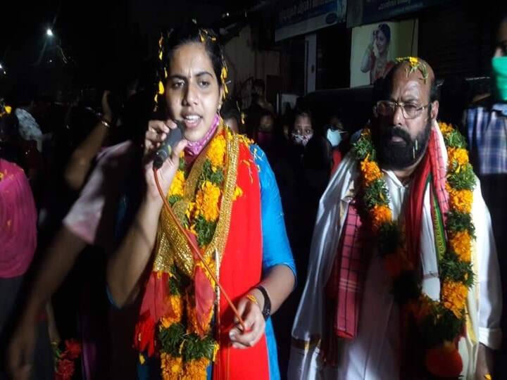 21 साल की आर्या ऑल सेंट्स कॉलेज में बीएससी (गणित) की सेकंड ईयर की स्टूडेंट हैं. उन्होंने बताया कि वह सिटी मेयर की जिम्मेदारी संभालने के साथ-साथ अपनी पढ़ाई भी जारी रखेंगी. 