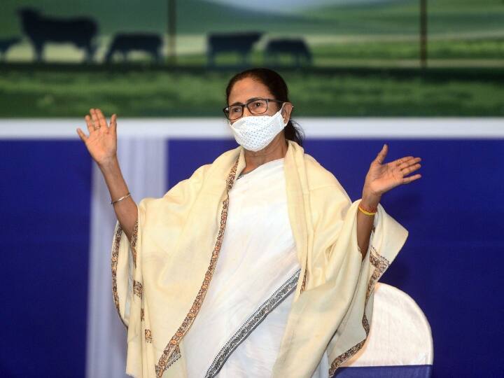 West Bengal CM Mamata Banerjee asks TMC workers to protest against Delay In Road Project NH 60 ममता ने TMC कार्यकर्ताओं से कहा- सड़क पर पोस्टर लगाएं और पूछें कि केंद्र ने NH 60 का काम पूरा क्यों नहीं किया?