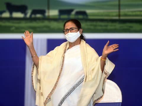 ममता ने TMC कार्यकर्ताओं से कहा- सड़क पर पोस्टर लगाएं और पूछें कि केंद्र ने NH 60 का काम पूरा क्यों नहीं किया? ममता ने TMC कार्यकर्ताओं से कहा- सड़क पर पोस्टर लगाएं और पूछें कि केंद्र ने NH 60 का काम पूरा क्यों नहीं किया?