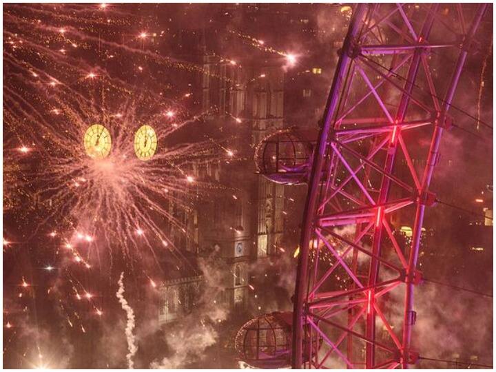 Coronavirus: नए साल के जश्न पर सिडनी के ओपेरा हाउस में नहीं जुटेगी भीड़, घर से आतिशबाजी देखने का आदेश There will be no crowd on Opera House in Sydney to mark New Year celebration Coronavirus: नए साल के जश्न पर सिडनी के ओपेरा हाउस में नहीं जुटेगी भीड़, घर से आतिशबाजी देखने का आदेश