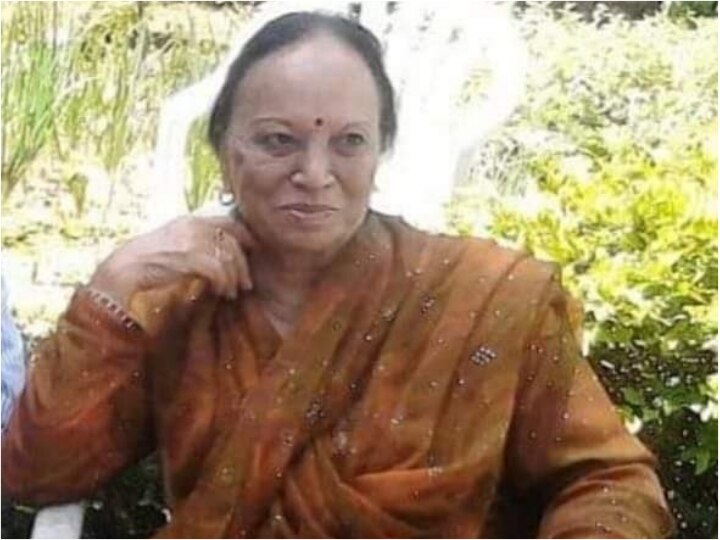 Himachal Former CM Shanta Kumar Wife Santosh Shailja Passed Away due to Covid-19 हिमाचल प्रदेश के पूर्व मुख्यमंत्री शांता कुमार की पत्नी का निधन, कोरोना वायरस से थीं संक्रमित