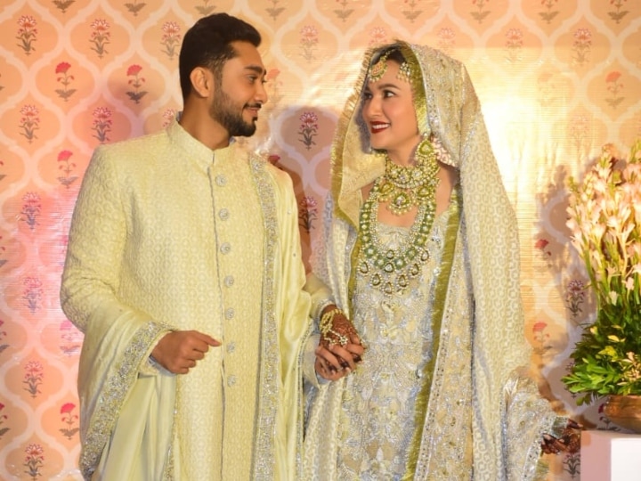 Gauhar Khans wedding cake is getting discussed people reacted by making photo viral गौहर खान की वेडिंग केक के खूब हो रहे हैं चर्चे, सोशल मीडिया पर फोटो वायरल कर लोगों ने दिया ऐसा रिएक्शन