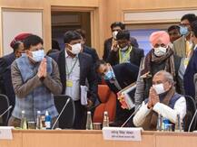 किसानों के साथ बैठक के बाद बोले कृषि मंत्री- दो मुद्दों पर बनी सहमति, MSP को कानूनी दर्जा देने पर करेंगे विचार