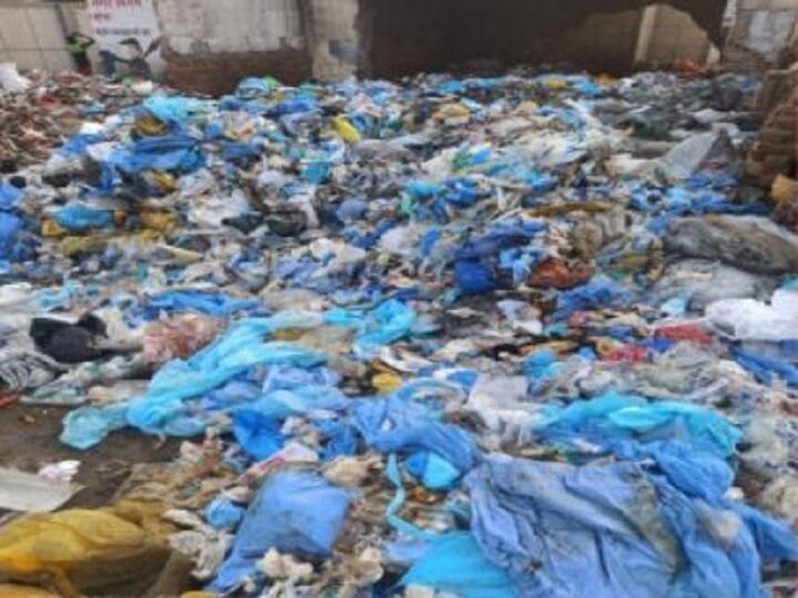 टॉक्सिक लिंक रिपोर्ट: दिल्ली में 7 महीने में पैदा हुआ करीब 2400 टन कोविड वेस्ट According to Toxic Link Report around 2400 Ton covid waste been seen in last months in delhi ANN टॉक्सिक लिंक रिपोर्ट: दिल्ली में 7 महीने में पैदा हुआ करीब 2400 टन कोविड वेस्ट