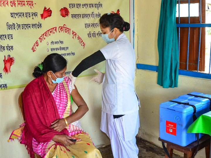 Covid-19 vaccination campaign to begin in 25,000 booths in Gujarat, first vaccine shipment to arrive today गुजरात में कोविड-19 टीकाकरण अभियान 25,000 बूथों पर शुरू होगा, आज पहुंचेगी टीके की पहली खेप