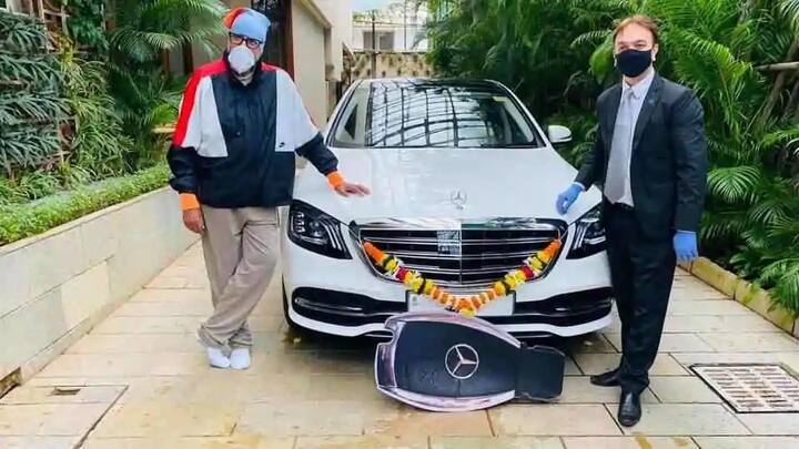 अमिताभ बच्चन : एक से बढ़कर एक लग्जरी गाडियां रखने वाले बिग बी ने साल 2020 में अपने लिए Mercedes-Benz S-Class का 350 d वेरिएंट खरीदा है. मीडिया रिपोर्ट्स के अनुसार इस गाड़ी की कीमत लगभग 1.35 करोड़ के आस-पास है.(Pic credit: social media)