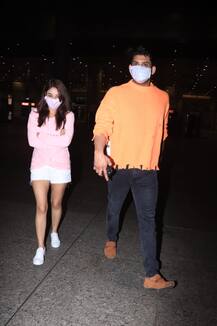 Pics: गोवा में न्यू ईयर सेलिब्रेट करने के बाद मुंबई पहुंचे सिद्धार्थ शुक्ला और शहनाज गिल, एयरपोर्ट पर इस लुक में दिखाई दोनों एक्टर्स