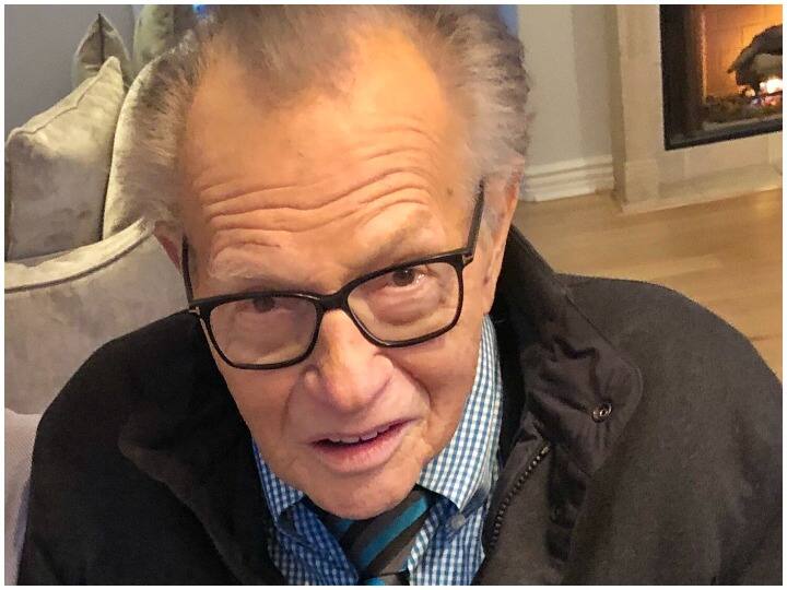 Coronavirus: Famous American television host Larry King infected मशहूर अमेरिकी टेलीविजन होस्ट लैरी किंग हुए कोरोना संक्रमित, अस्पताल में हो रहा इलाज