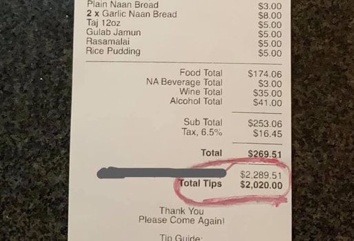 Indian restaurant worker gets $ 2020 tip in US on new year साल खत्म होने पर अमेरिका में इंडियन रेस्तरां कर्मचारी को मिली 2020 डॉलर की टिप