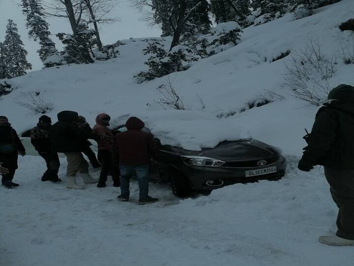 उत्तर प्रदेश समेत उत्तराखंड, हिमाचल प्रदेश, पंजाब, हरियाणा, चंडीगढ़, दिल्ली, में ठंड का कहर अभी देखने को और मिल सकता है.
