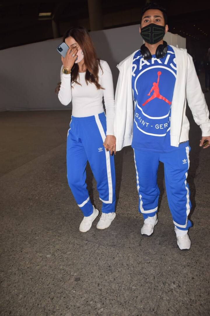 इसके साथ ही इस दौरान गौहर अपनी सगाई की अंगूठी को बेहद शानदार अंदाज में फ्लॉन्ट करती दिखाई दीं. (Photo Credit: Manav Manglani)